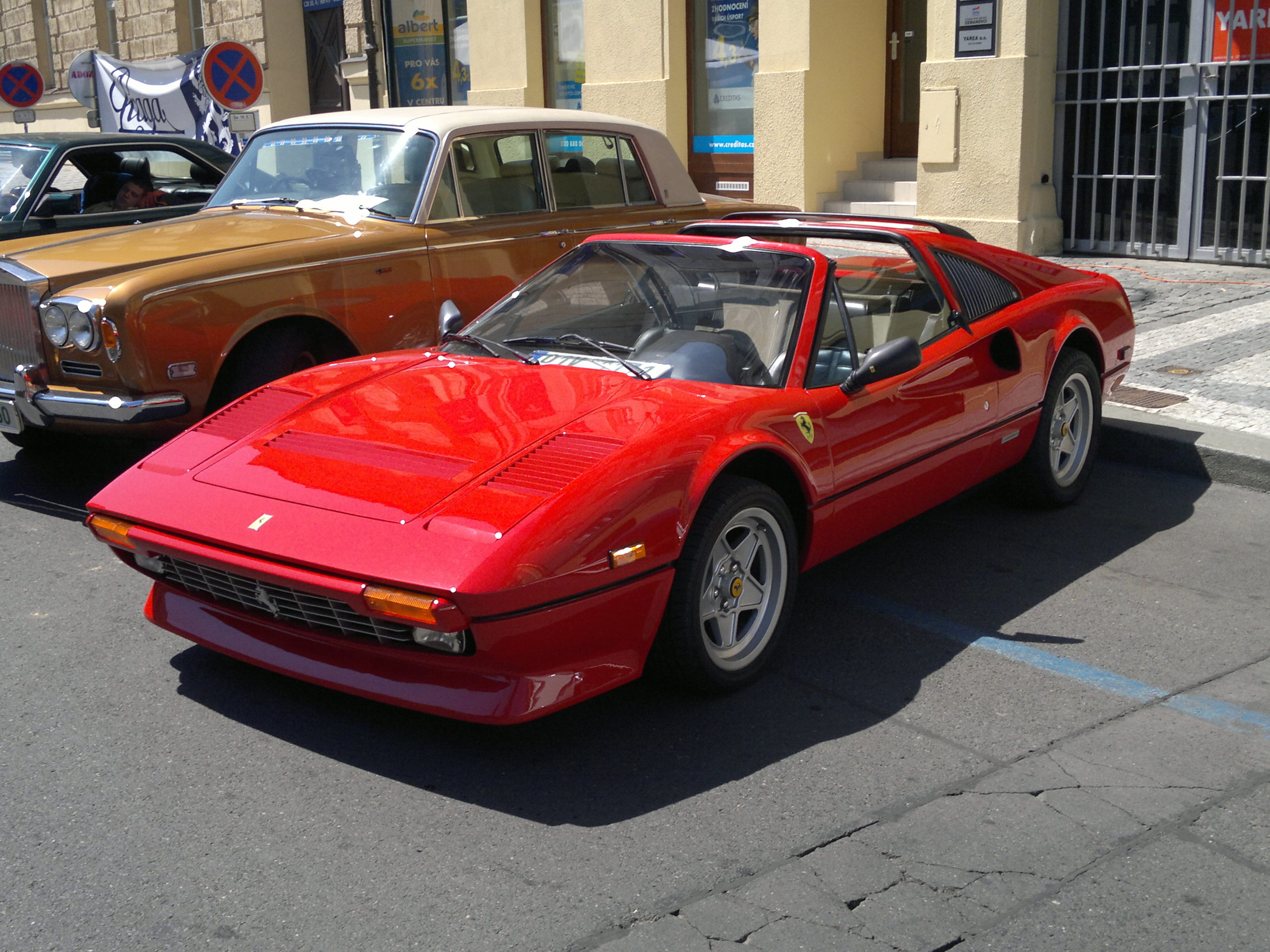 FERRARI 308 GTS