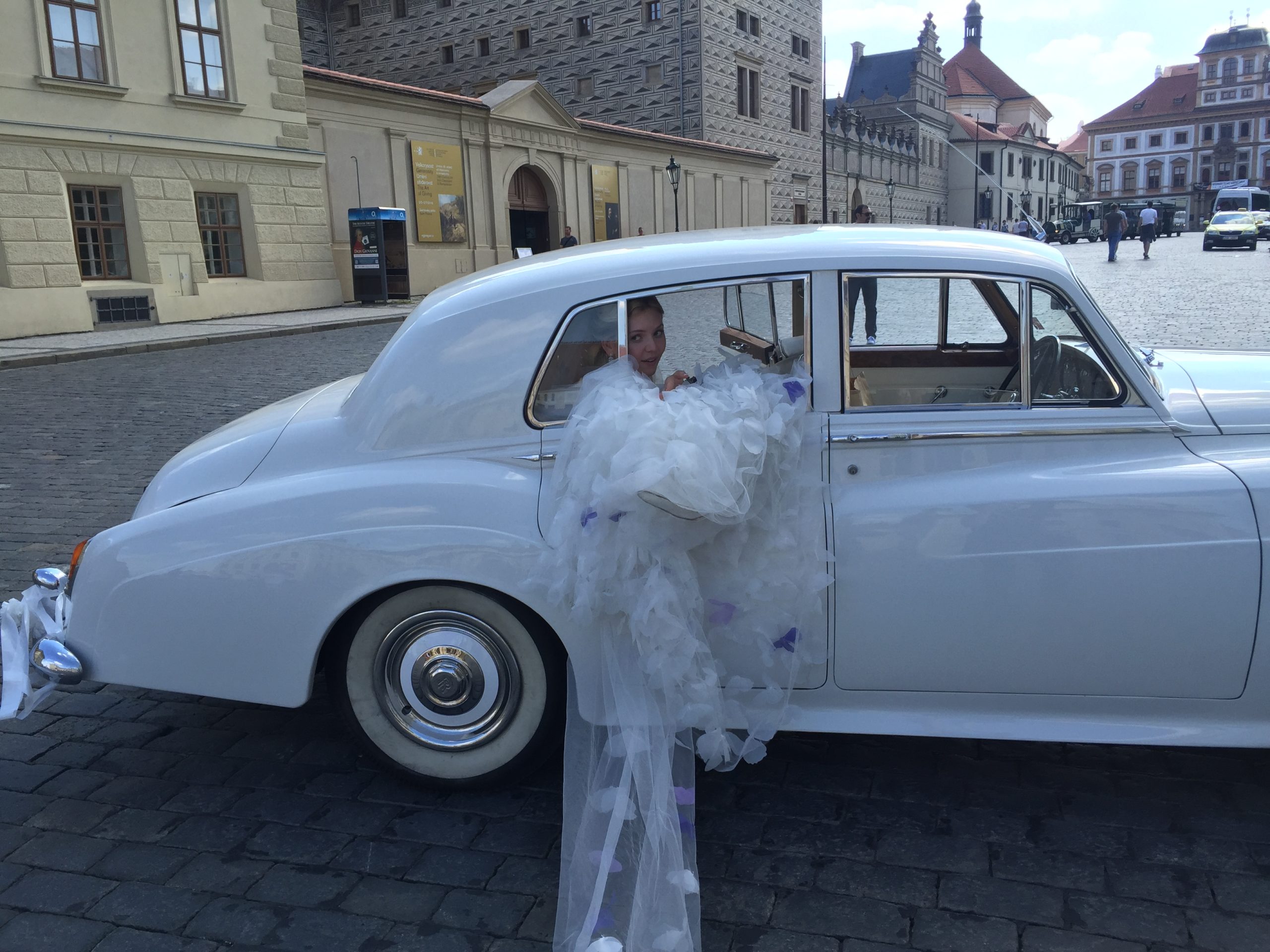 ROLLS-ROYCE SILVER CLOUD