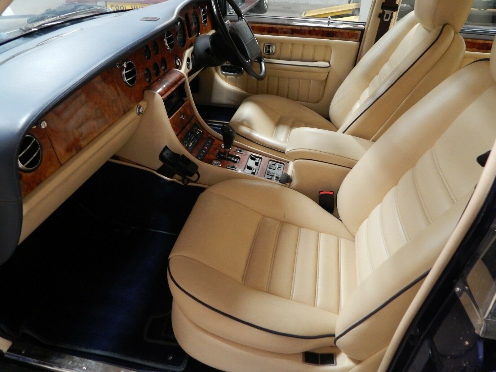 BENTLEY BROOKLANDS